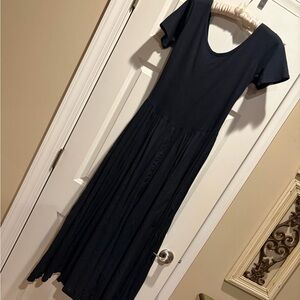 LunaLuz Elegant Black Maxi Dress Med